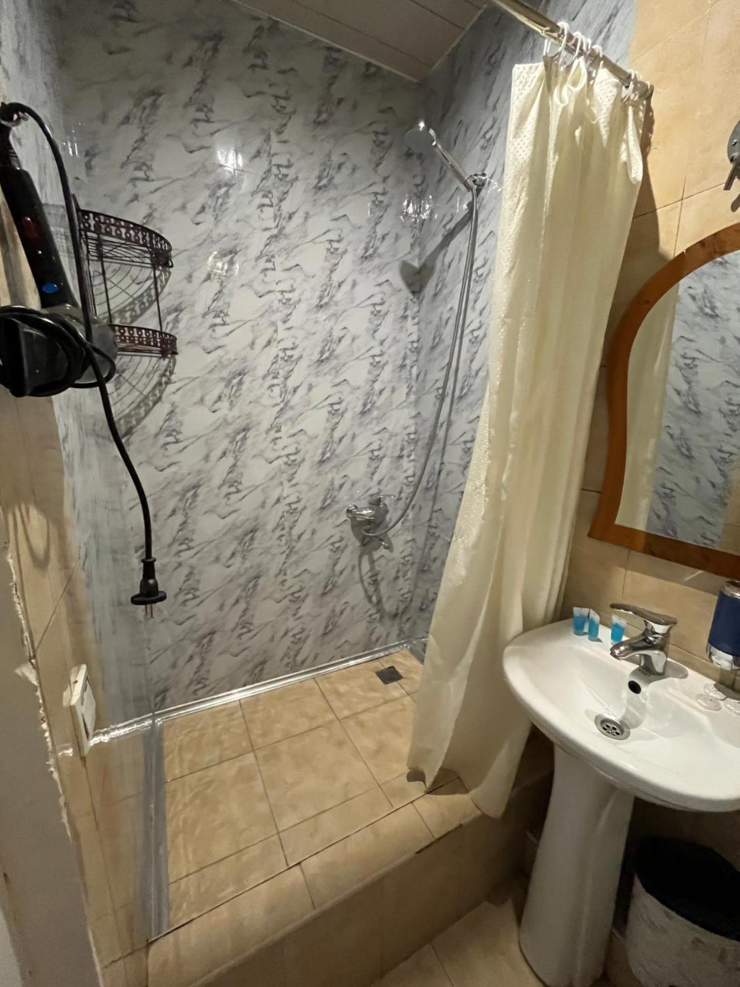 Hotel G&G Tbilisi Ngoại thất bức ảnh